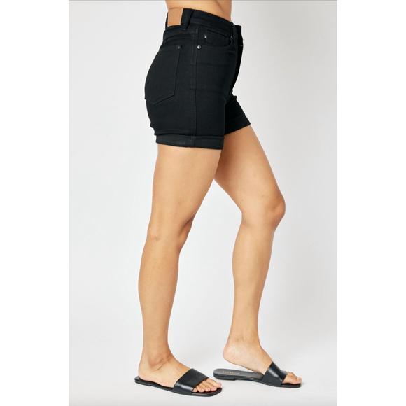 NEW JUDY BLUE tummy control cuffed shorts in black - Picture 2 of 3